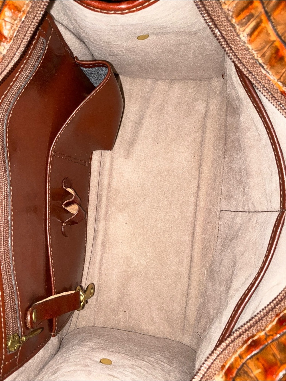 VINTAGE Brahmin Brown Floral Tapestry Satchel with Croc Trim - Picture 3 of 3